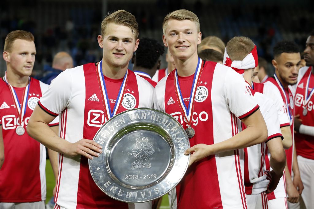 Ni al Barcelona o Juventus; Matthijs de Ligt apunta a ser fichaje del Manchester United