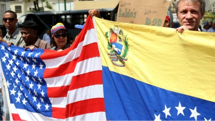 Por seguridad, Estados Unidos suspende todos los vuelos hacia Venezuela