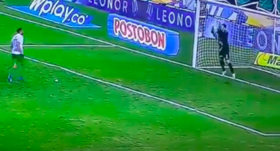 Uno de los peores penales a lo 'Panenka' que hayas visto en tu vida