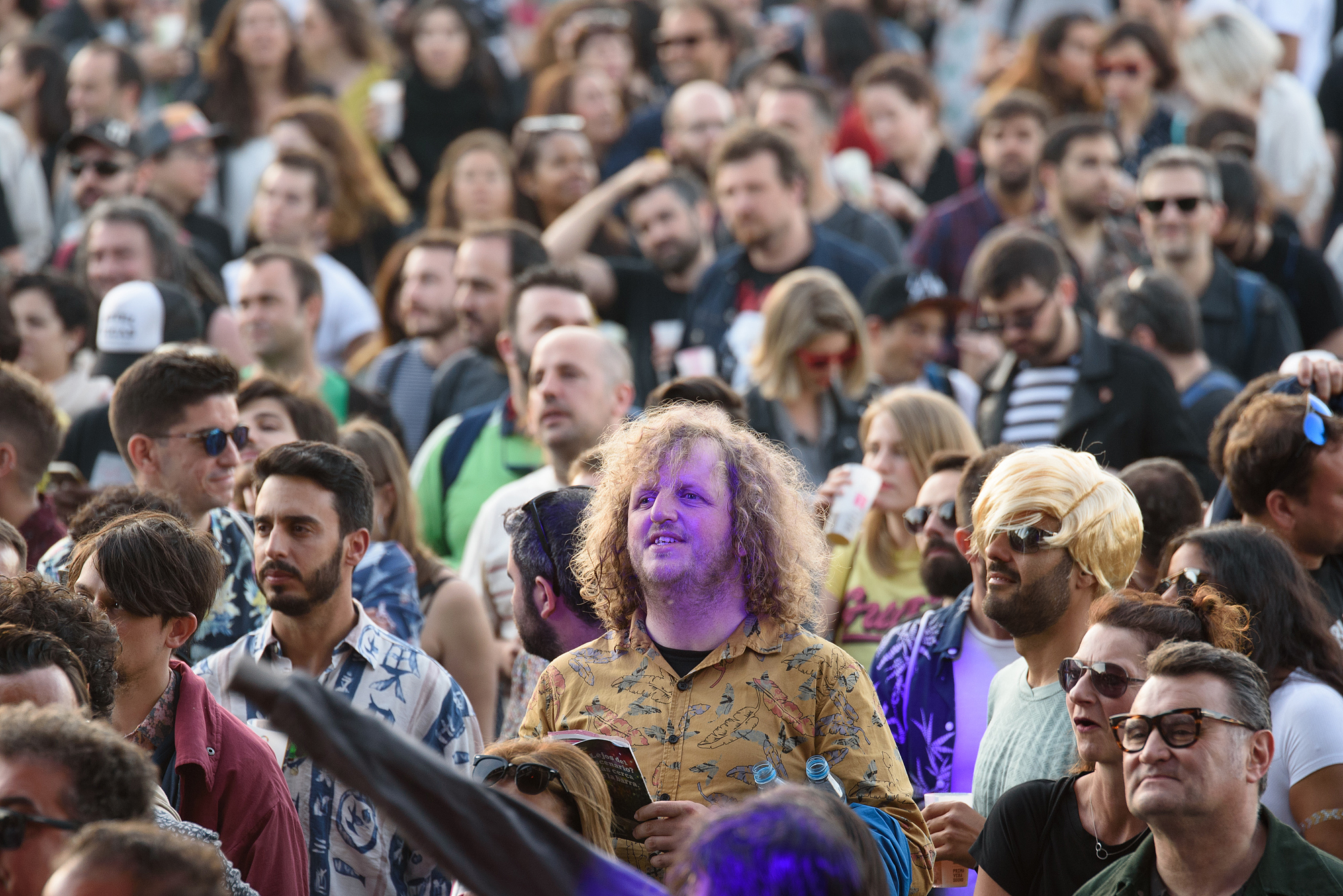 ¿Qué pasa cuando el reggaetón llega a los festivales de música independiente?