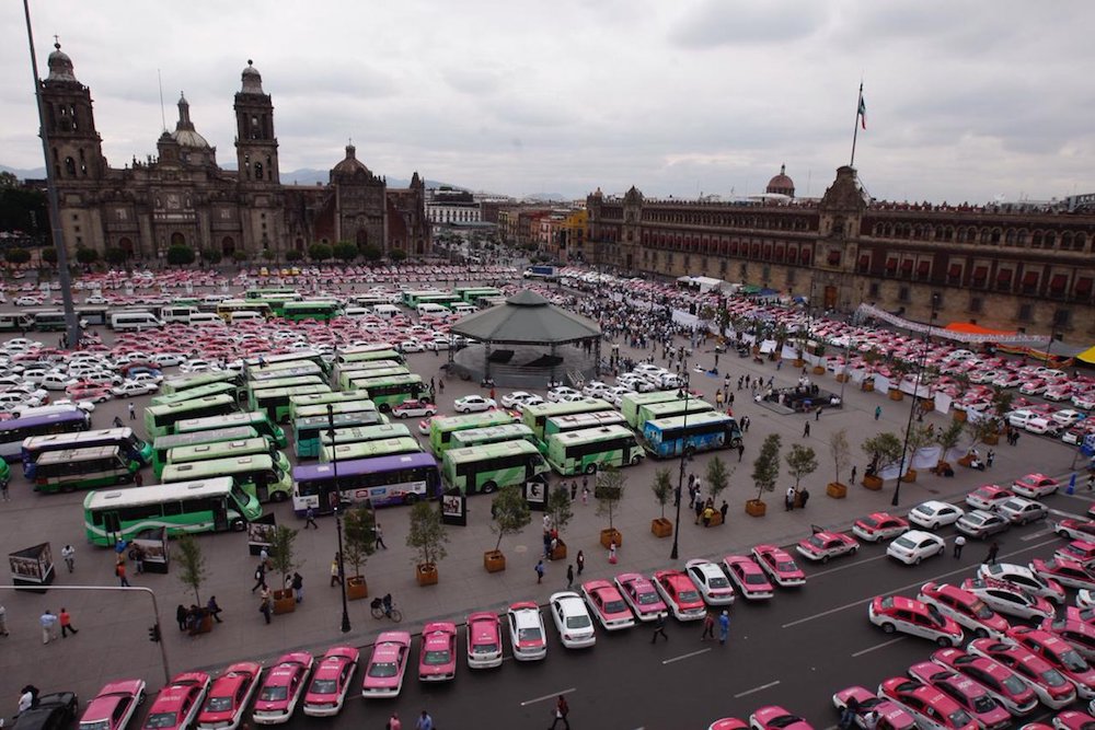 Manifestación-microbuses-CDMX-Zócalo