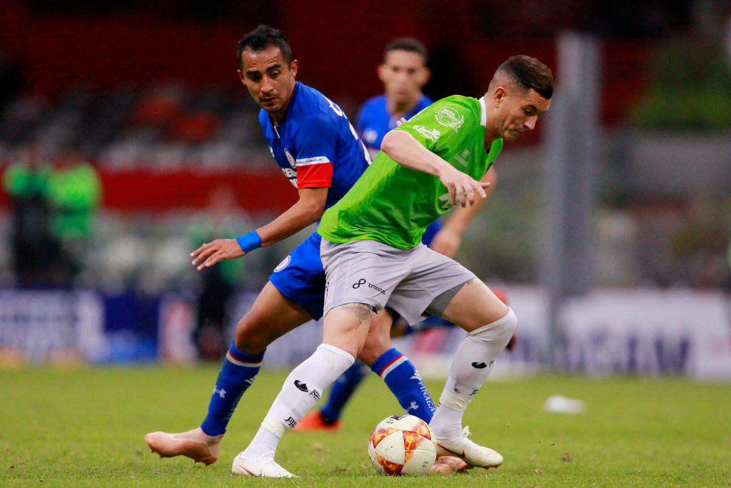 FC Juárez: Jugadores de Bravos sufren percance durante la presentación del  jersey (VIDEO)