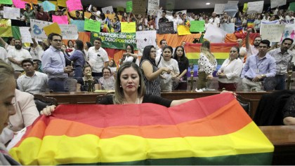 Morena investigará a diputados que dijeron no al matrimonio igualitario en Sinaloa