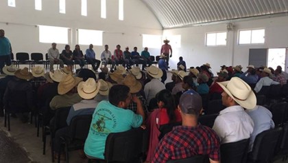 Exigiendo fertilizante, campesinos retienen al alcalde de Zapotitlán Tablas, Guerrero