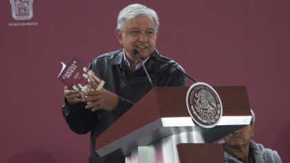 Iglesia Católica pide a AMLO que respalde la 'institución familiar natural' y lanza crítica a la Cartilla Moral