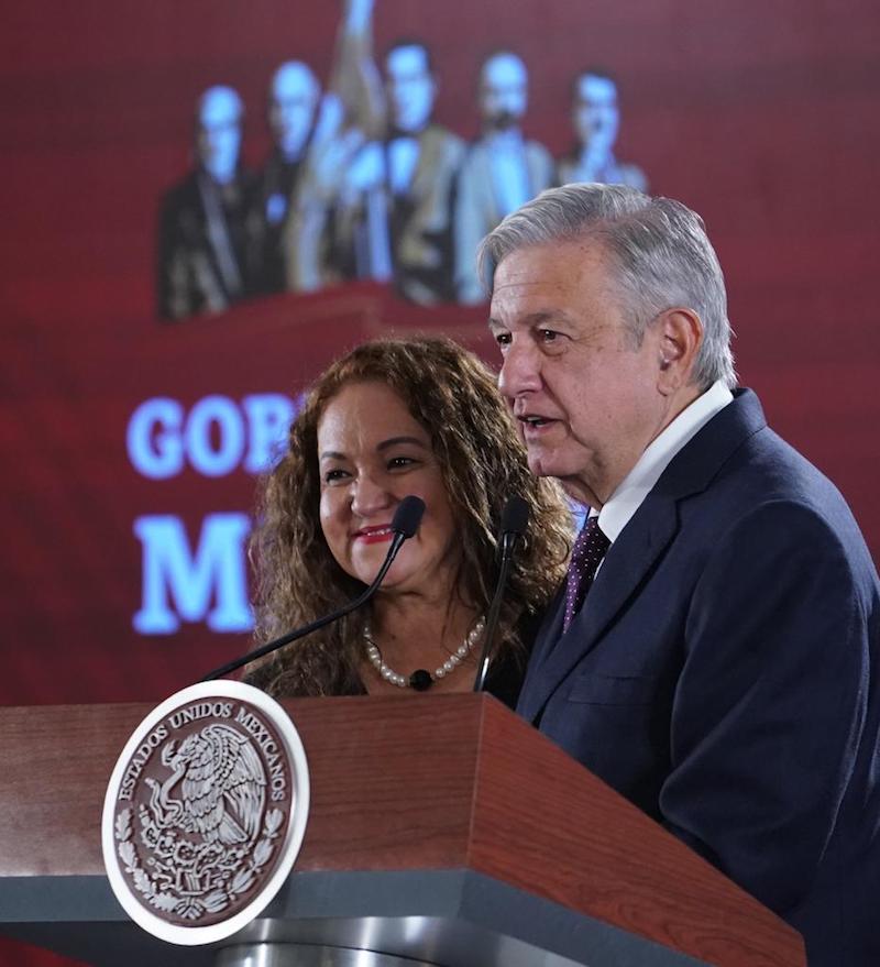 Sanjuana-Martínez-AMLO-conferencia