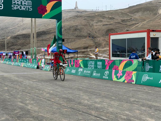 Gerardo Ulloa consigue la octava medalla de oro para México; lo hizo en ciclismo de montaña