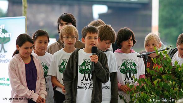 Felix Finkbeiner, el joven que plantó un millón de árboles a los 12 años y busca sembrar un billón más