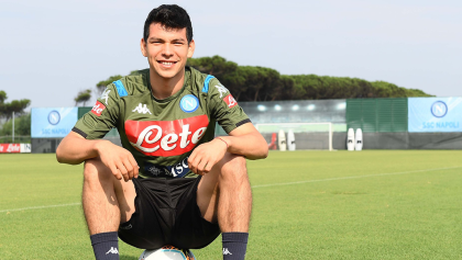 Así fue el primer día del 'Chucky' Lozano como jugador del Napoli