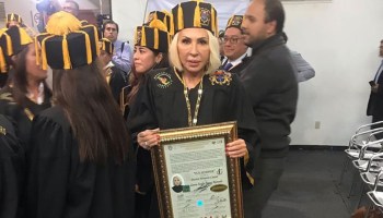 Laura Bozzo pagó 30 mil pesos como 'donativo' para obtener Doctorado Honoris Causa