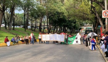 Vecinos bloquean lateral de Río Churubusco por proyecto de parque en Canal Nacional