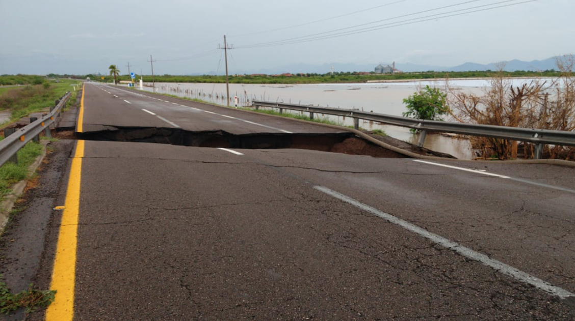 socavón-autopista-culiacán-sinaloa