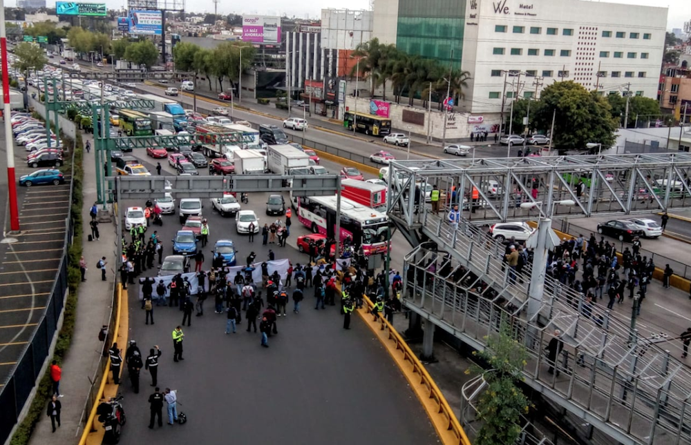 Bloqueo-AICM-policías-Federales