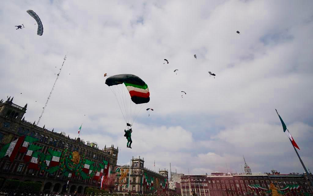 Mujeres piloto, pipas 'antihuachicol' y hasta Jóvenes Construyendo el Futuro: Así estuvo el desfile del 16 de septiembre