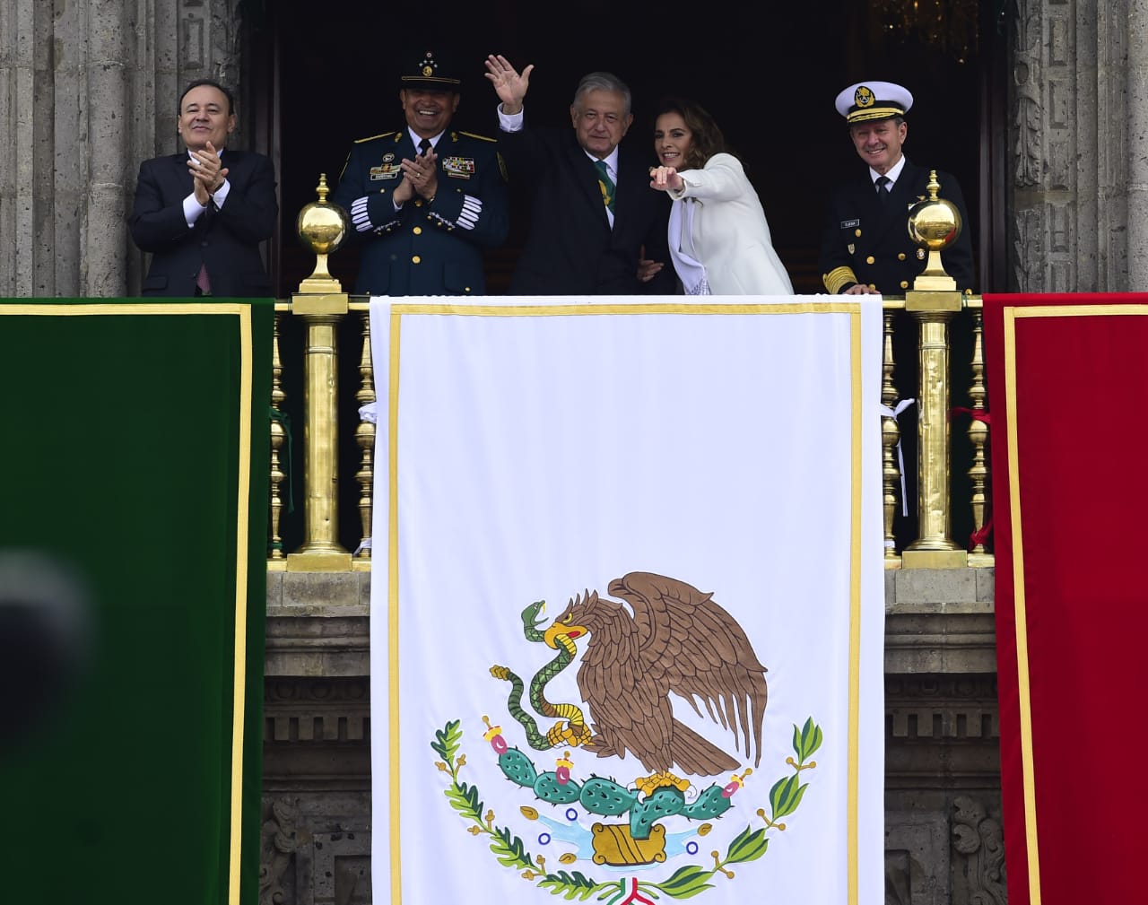 Mujeres piloto, pipas 'antihuachicol' y hasta Jóvenes Construyendo el Futuro: Así estuvo el desfile del 16 de septiembre