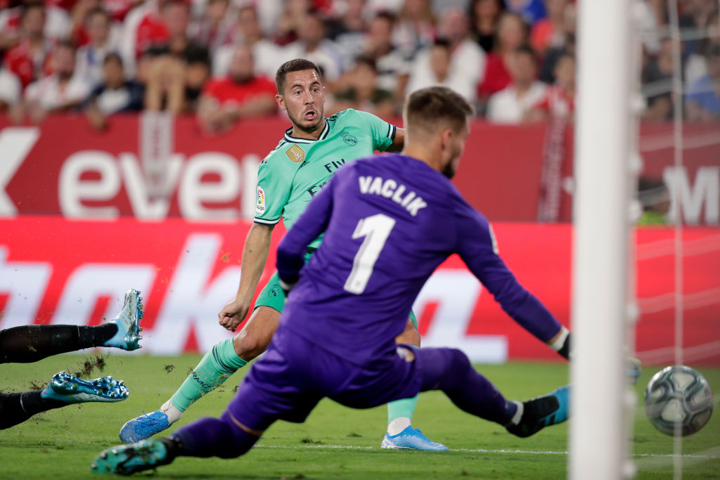 El cabezazo de Benzema con el que Real Madrid venció al Sevilla a domicilio