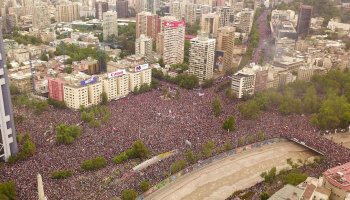 imagenes-fotos-videos-impresionante-marcha-chile-pinera-grande-que-pasa