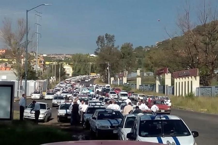 taxistas-bloqueos-ciudades-manifestación