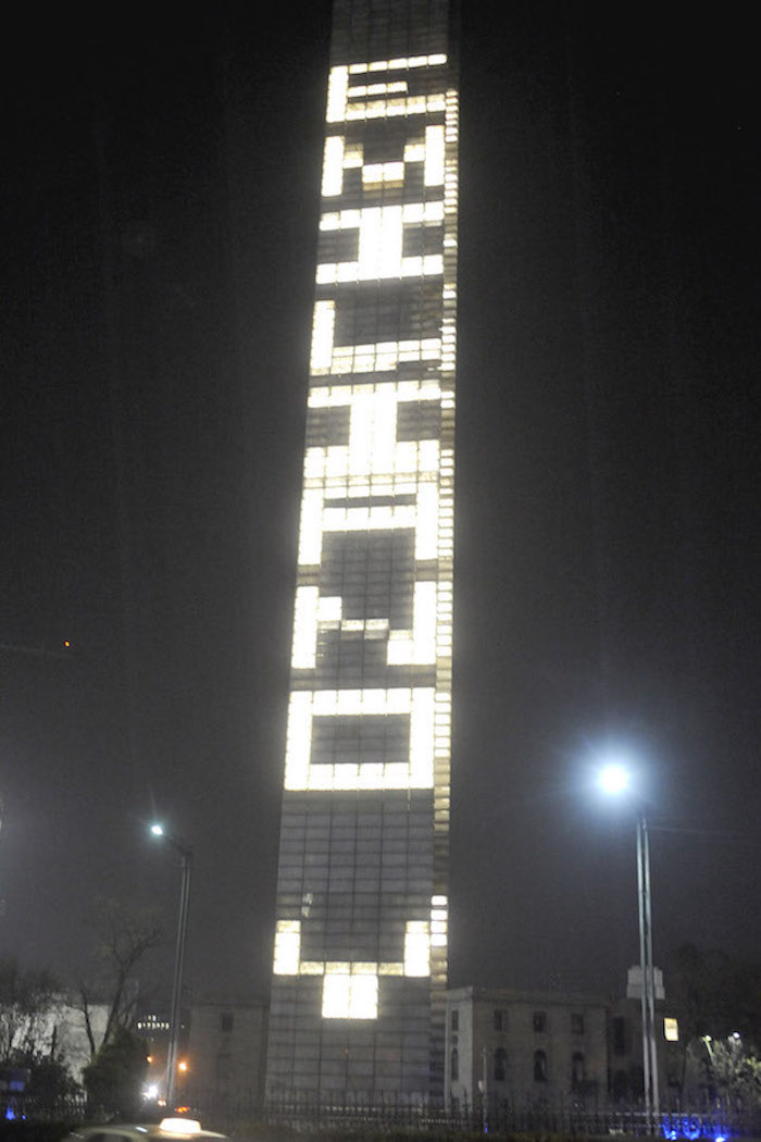 Estela-de-luz-monumento-corrupción-amlo