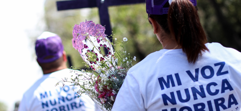 Cuerpo de una mujer asesinada es hallado dentro de un bote de basura en Torreón