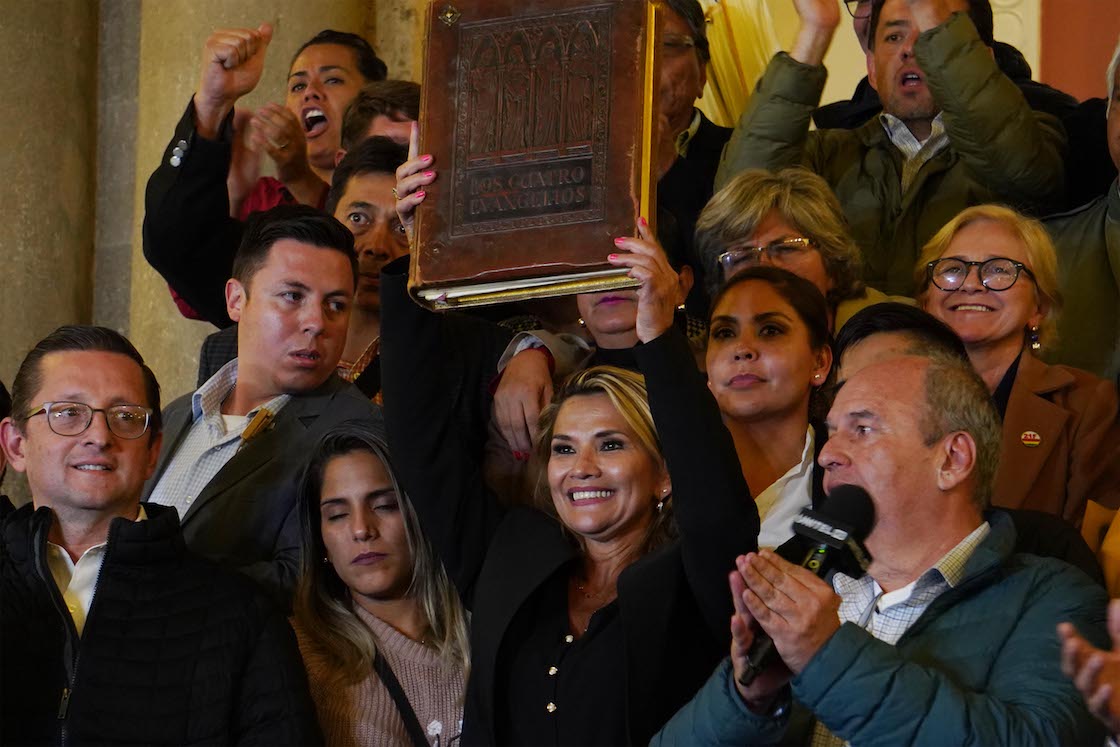 Jeanine-Áñez-evo-morales-bolivia