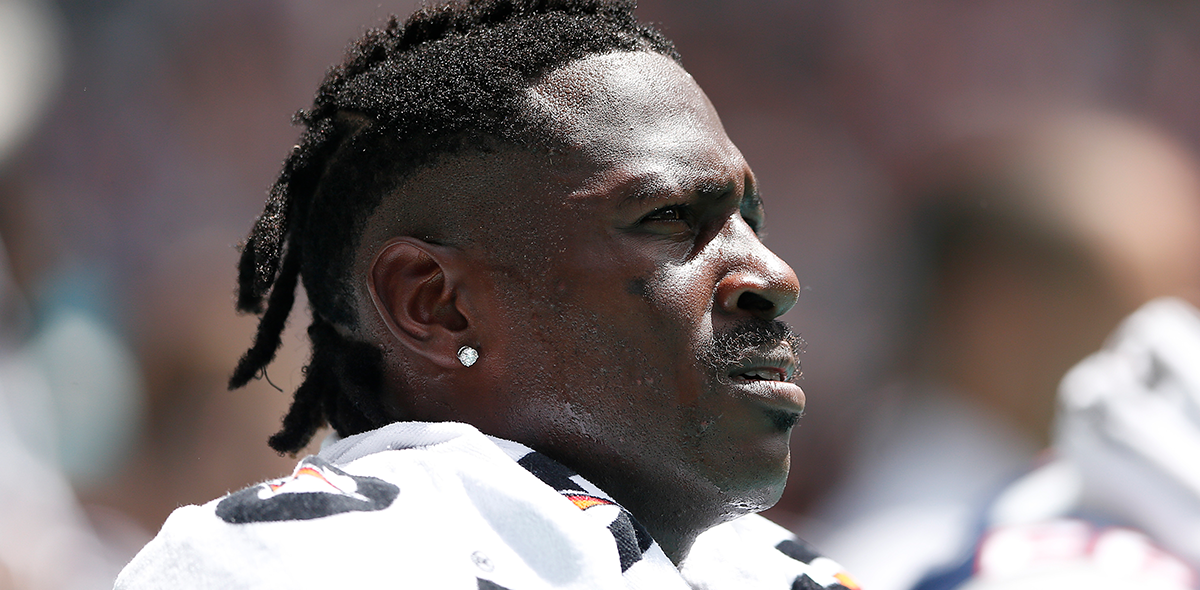 Antonio Brown contrademandó a Britney Taylor por difamación