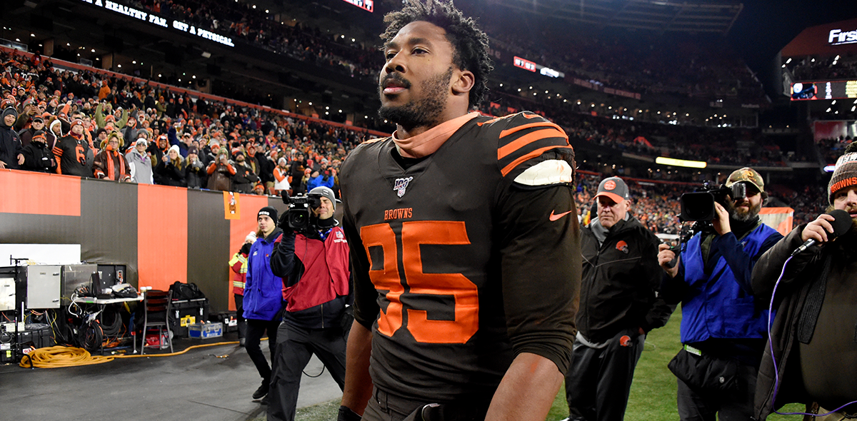 NFL confirma suspensión de Myles Garrett y reduce la de Pouncey