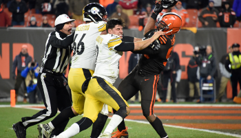 Ya hubo sanción: NFL suspende a Myles Garrett y multa a Browns y Steelers