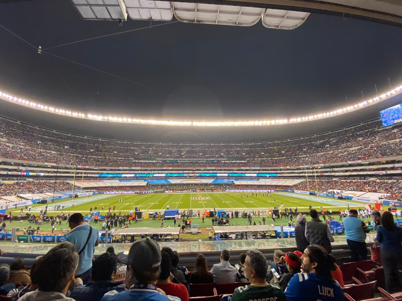 En imágenes y videos, así se vivió el juego entre Chiefs vs Chargers en México