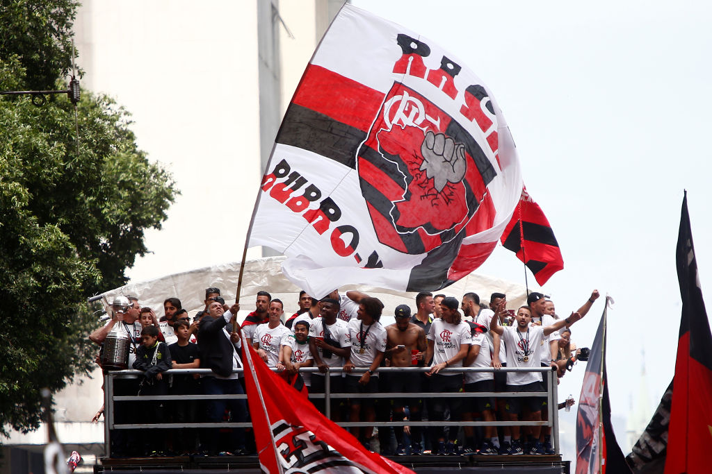 En imágenes y video: Flamengo celebró con miles de aficionados su título de la Copa Libertadores