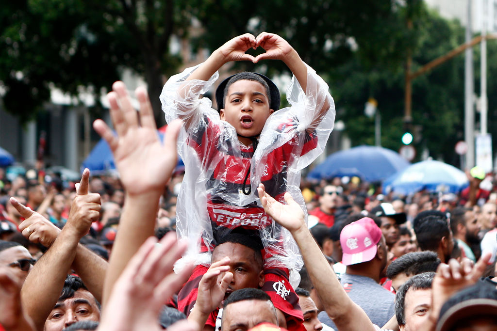 En imágenes y video: Flamengo celebró con miles de aficionados su título de la Copa Libertadores