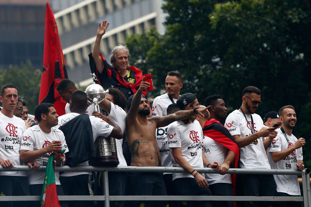 En imágenes y video: Flamengo celebró con miles de aficionados su título de la Copa Libertadores