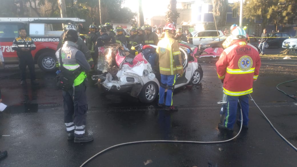 https://www.excelsior.com.mx/comunidad/maneja-borracho-y-choca-contra-taxi-mueren-5-personas/1350682