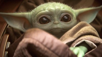 Le hacen su propio cóctel a Baby Yoda en un bar de Minneapolis