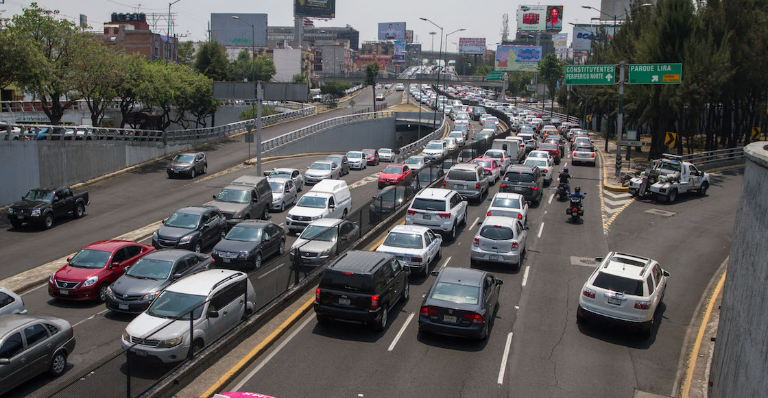 coche-autos-cdmx-semovi-persona-una-conductor