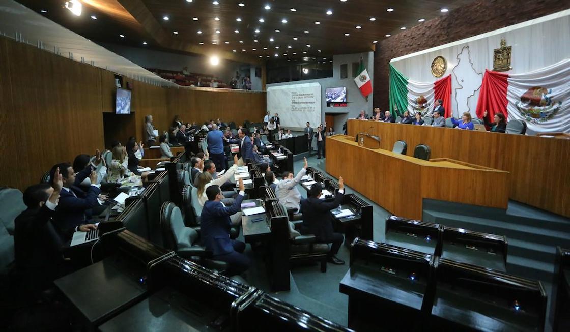 congreso-nuevo-leon-legitima-defensa-matar-delincuentes-negocio-02