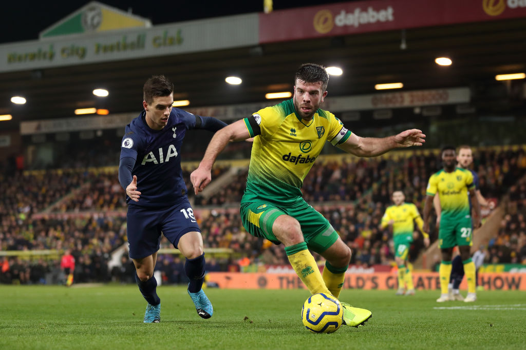 Tottenham cae ante el Norwich con un autogolazo de Aurier