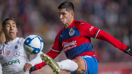 ¡Oficial! Víctor Guzmán dejó de ser jugador de Chivas... sin debutar