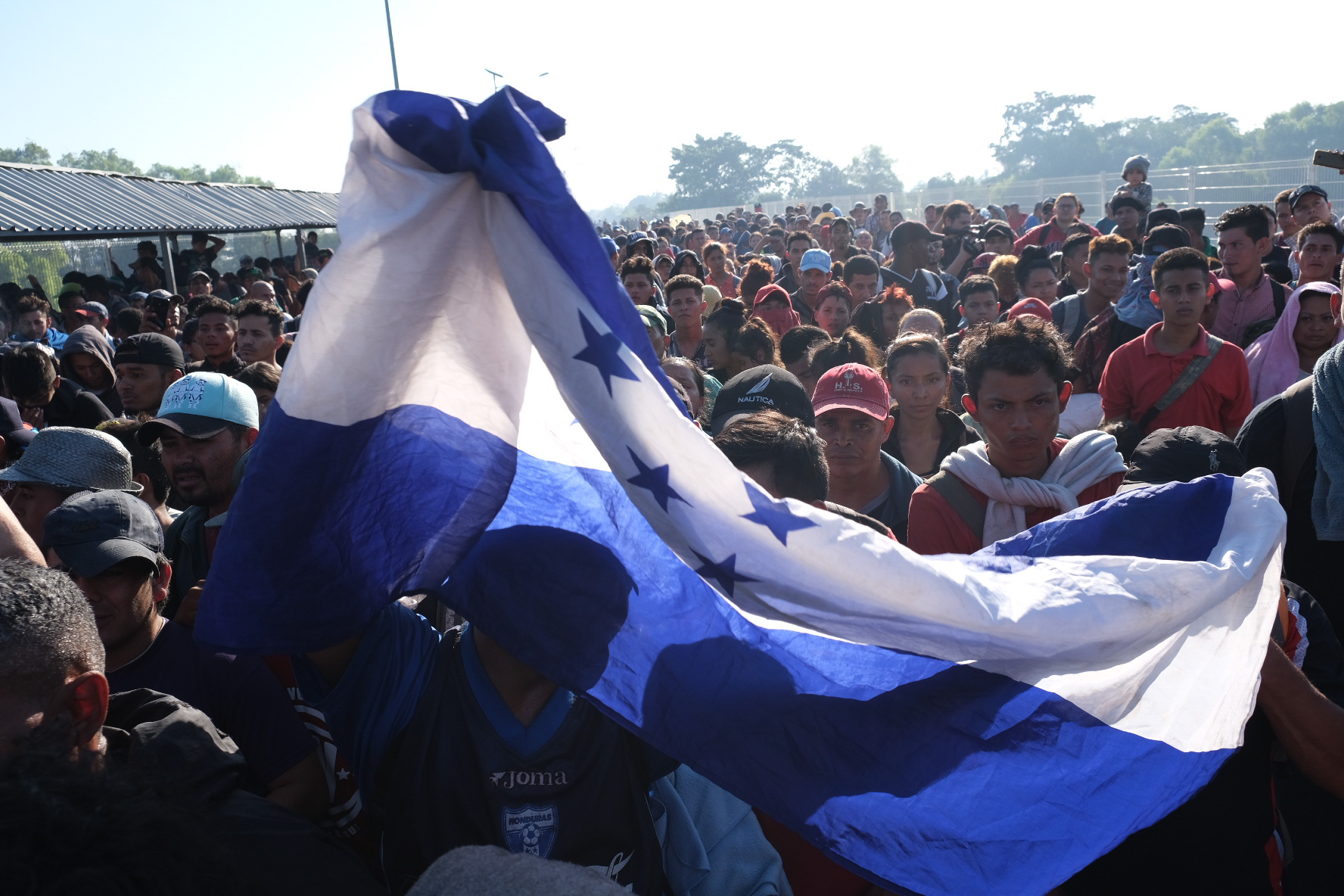 Guardia Nacional cierra fronteras con Guatemala para evitar entrada de nueva caravana migrante