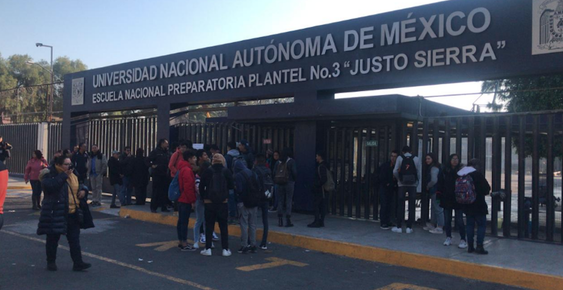 manifestación-cierre-prepa-3-unam