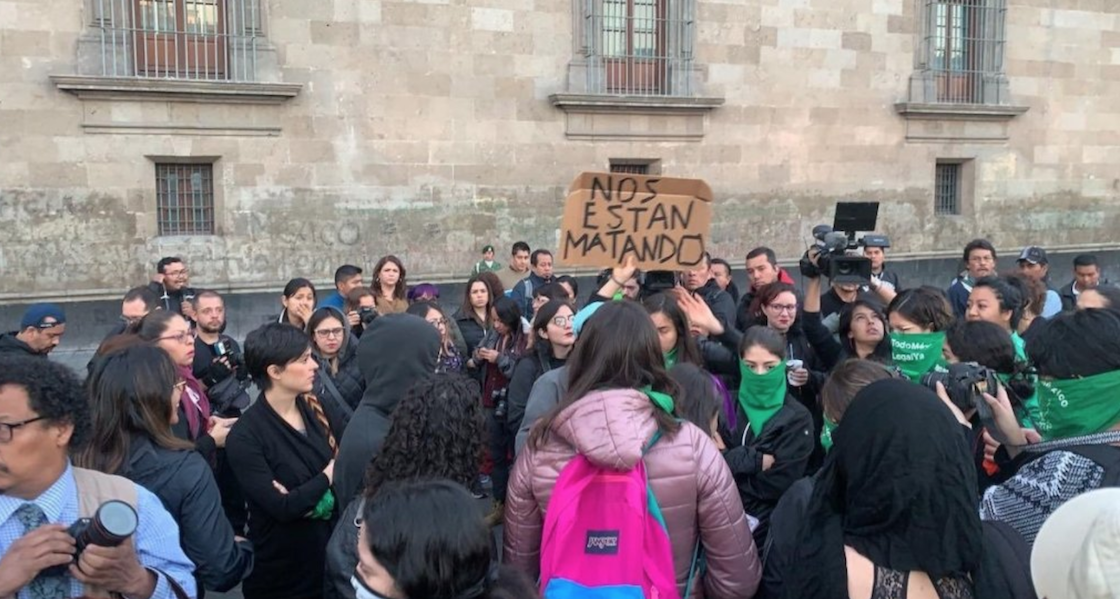 protesta-palacio-nacional-amlo