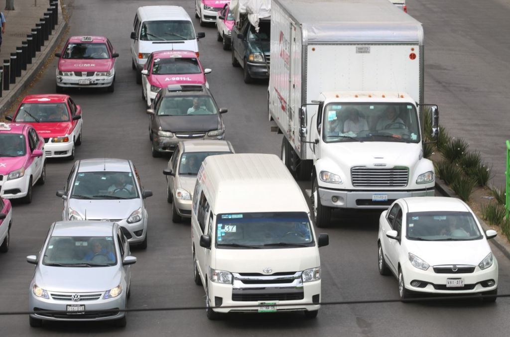 Autopista México-Cuernavaca cerrada por tramos.