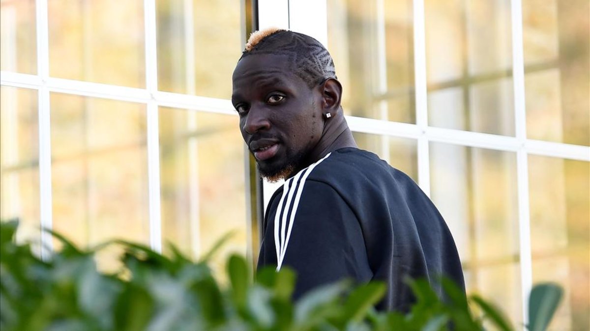 Él es Mamadou Sakho, futbolista que se convirtió en ‘capitán de su familia’ a los 13 años tras la muerte de su padre