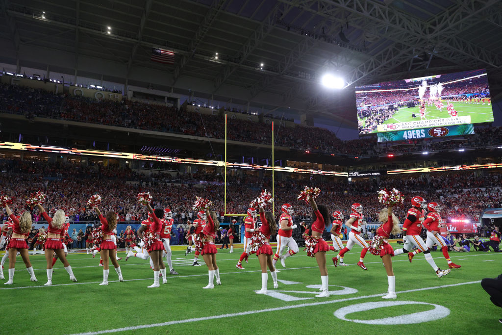 En imágenes y videos: Así vivió la afición la magia del Super Bowl LIV