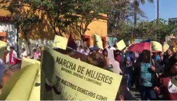 Mujeres indígenas y campesinas marchan contra la violencia y los feminicidios