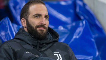 ¿Por qué Higuaín violó la cuarentena y viajó de Italia a Argentina?