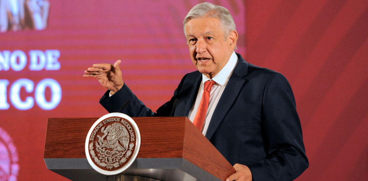 AMLO le respondió al 'Chicharito': "Me caía muy bien porque no opinaba"