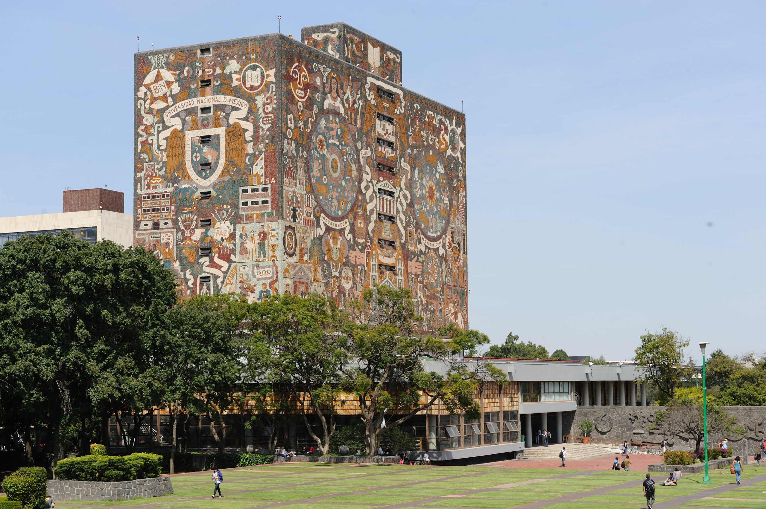 unam-12