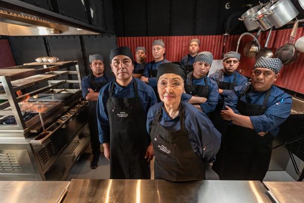 Comes tú, comemos todos: La iniciativa para ayudar a trabajadores de restaurantes afectados por el coronavirus