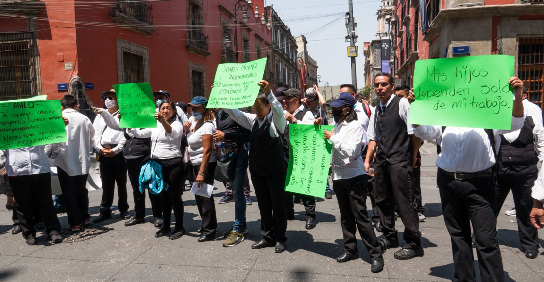 meseros-protesta-palacio-nacional